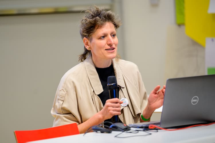 Horvát Krisztina bemutatja a Képfaragó Műhely projektet