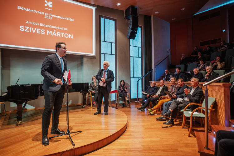 Szives Márton Gábor