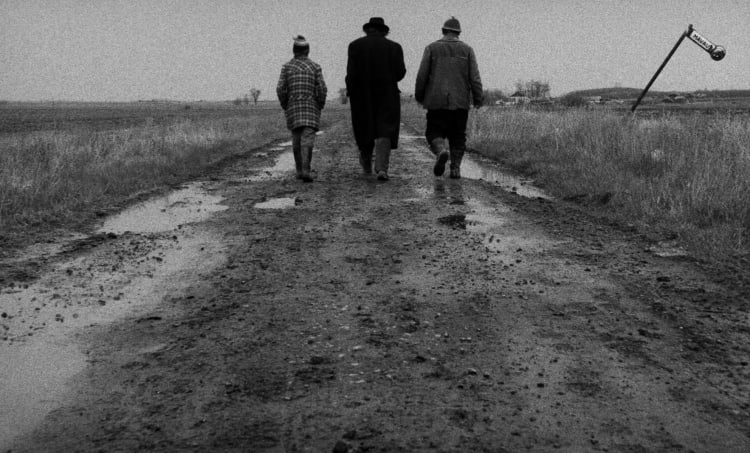 Jelenet a Sátántangóból (forrás: Cirko Film)