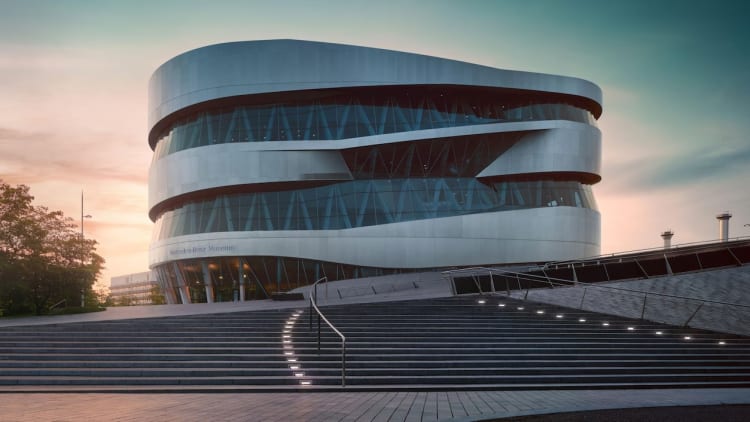 A Mercedes-Benz Múzeum Stuttgartban (forrás: Mercedes-Benz)