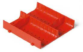 PLASTRENNE MED 2 RENNE 9X9EH 150X150X28MM RØD