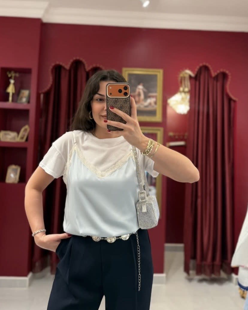 Saten Bluz Detaylı Tişört