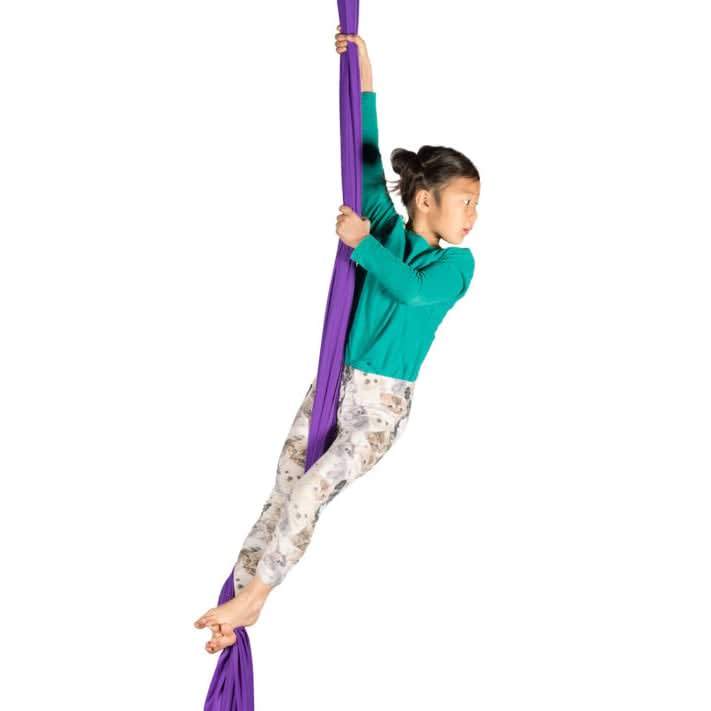 aerial-silks-classes-for-kids-10-samui-airgym-family