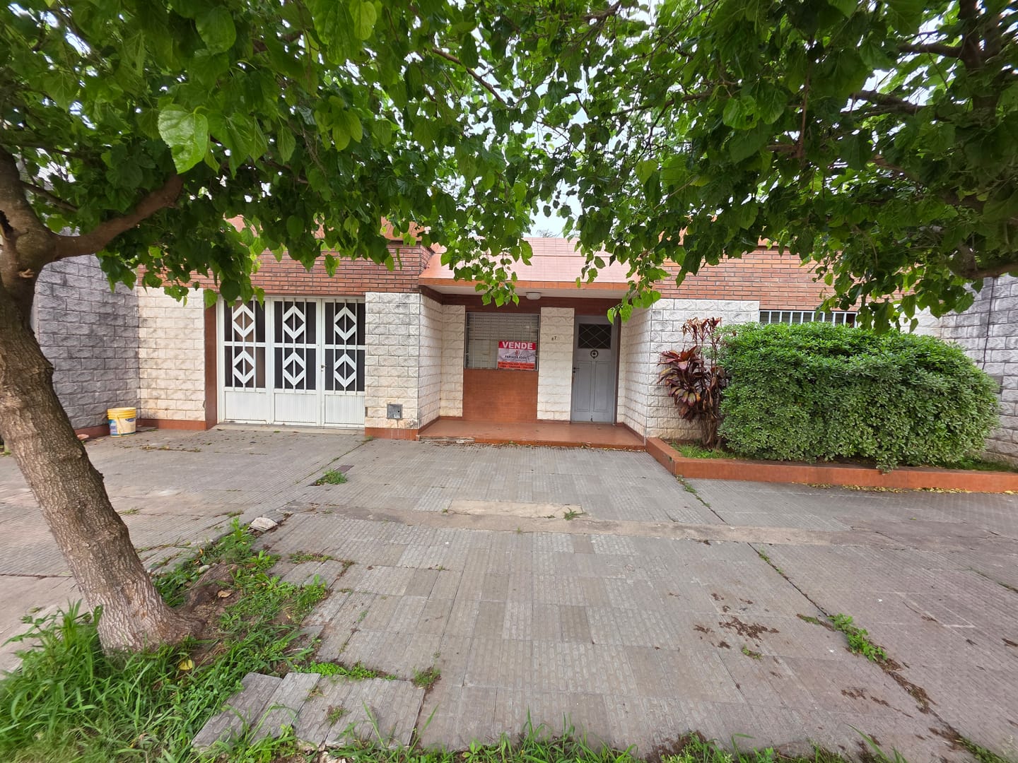 Vendo Casa 2 dormitorios a refaccionar apta crédito hipotecario