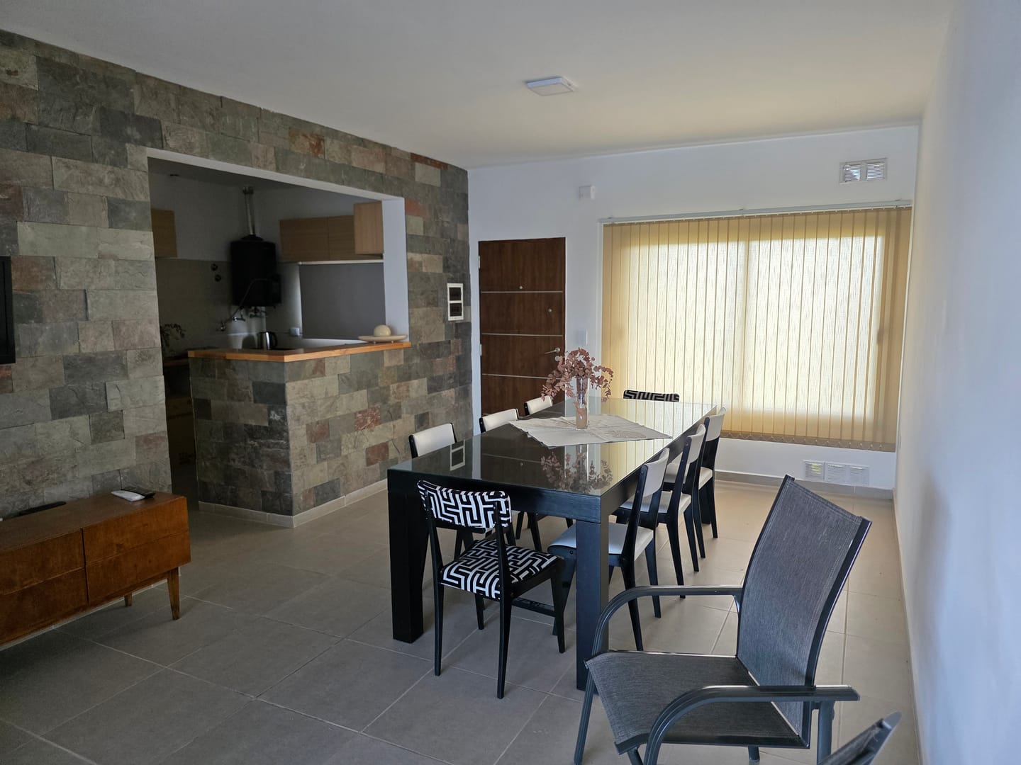 Vendo Casa 2 dormitorios con pileta Barrio Senderos de Savio foto 10