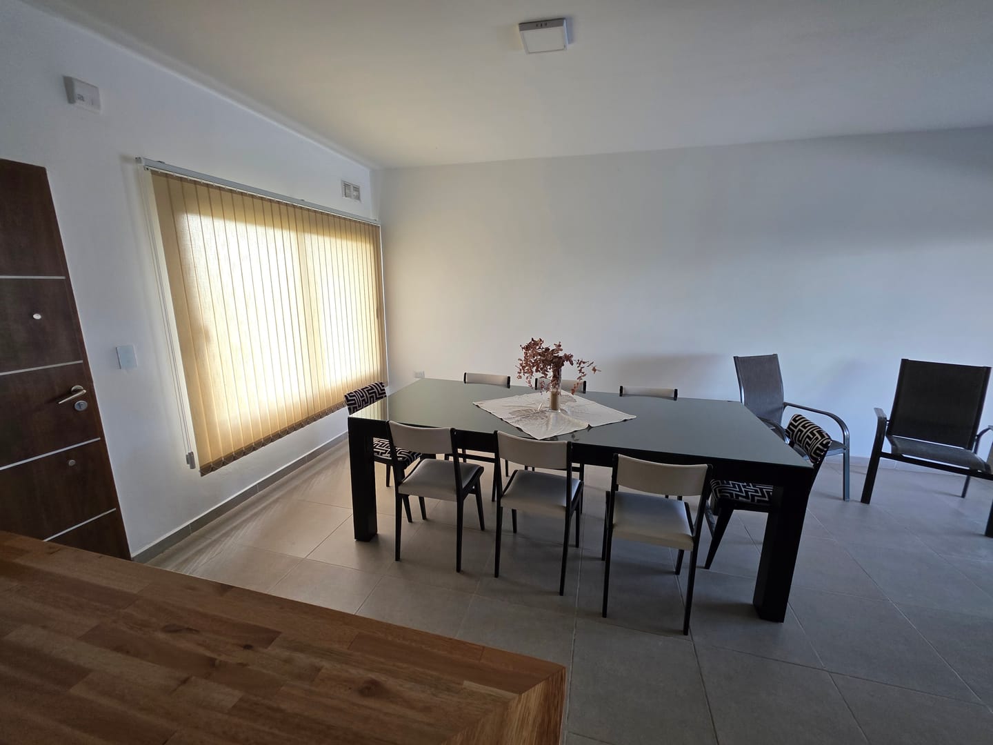 Vendo Casa 2 dormitorios con pileta Barrio Senderos de Savio foto 12