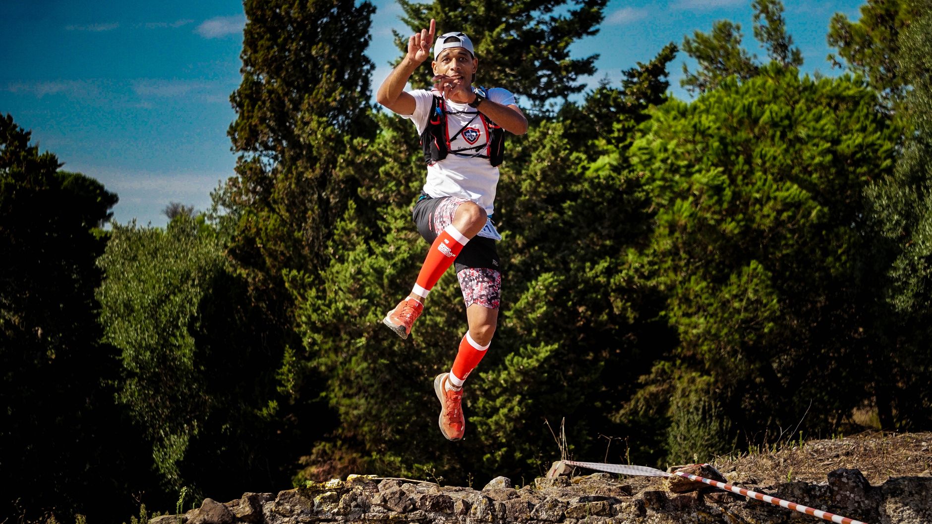 50-Year-Old Trail Runner Surprises With Fastest Hardrock Time