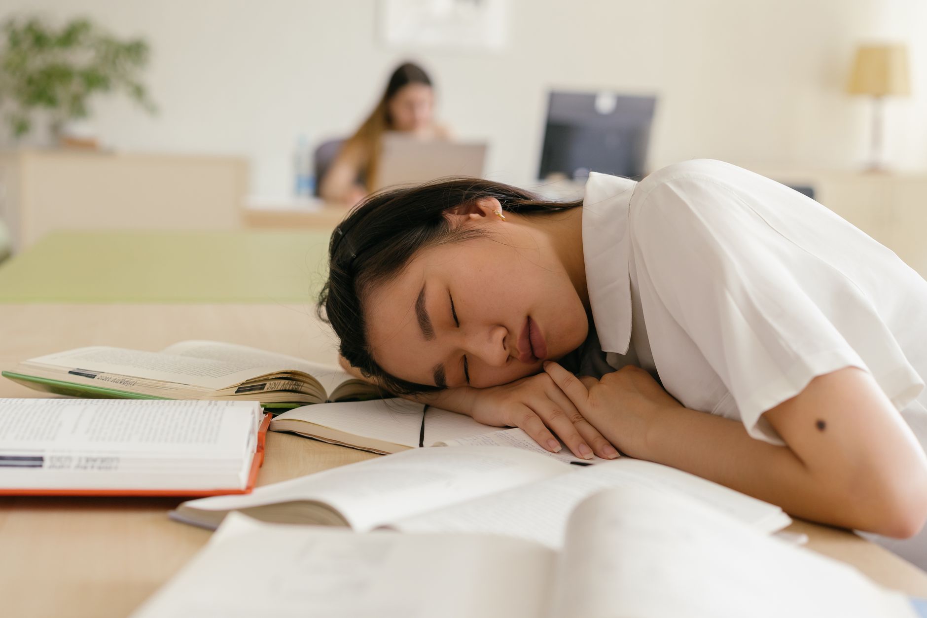 Students urged to prioritize sleep for better grades