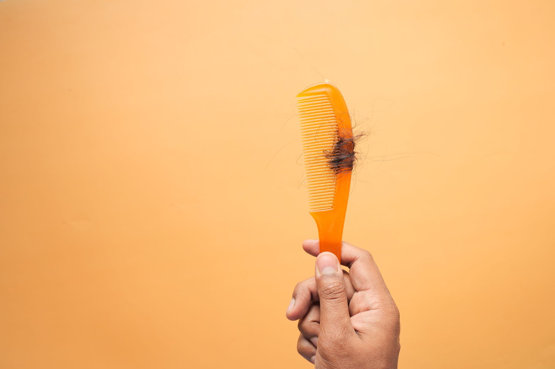 3 Potential Home Remedies That Can Stop the Spread of Alopecia Areata
