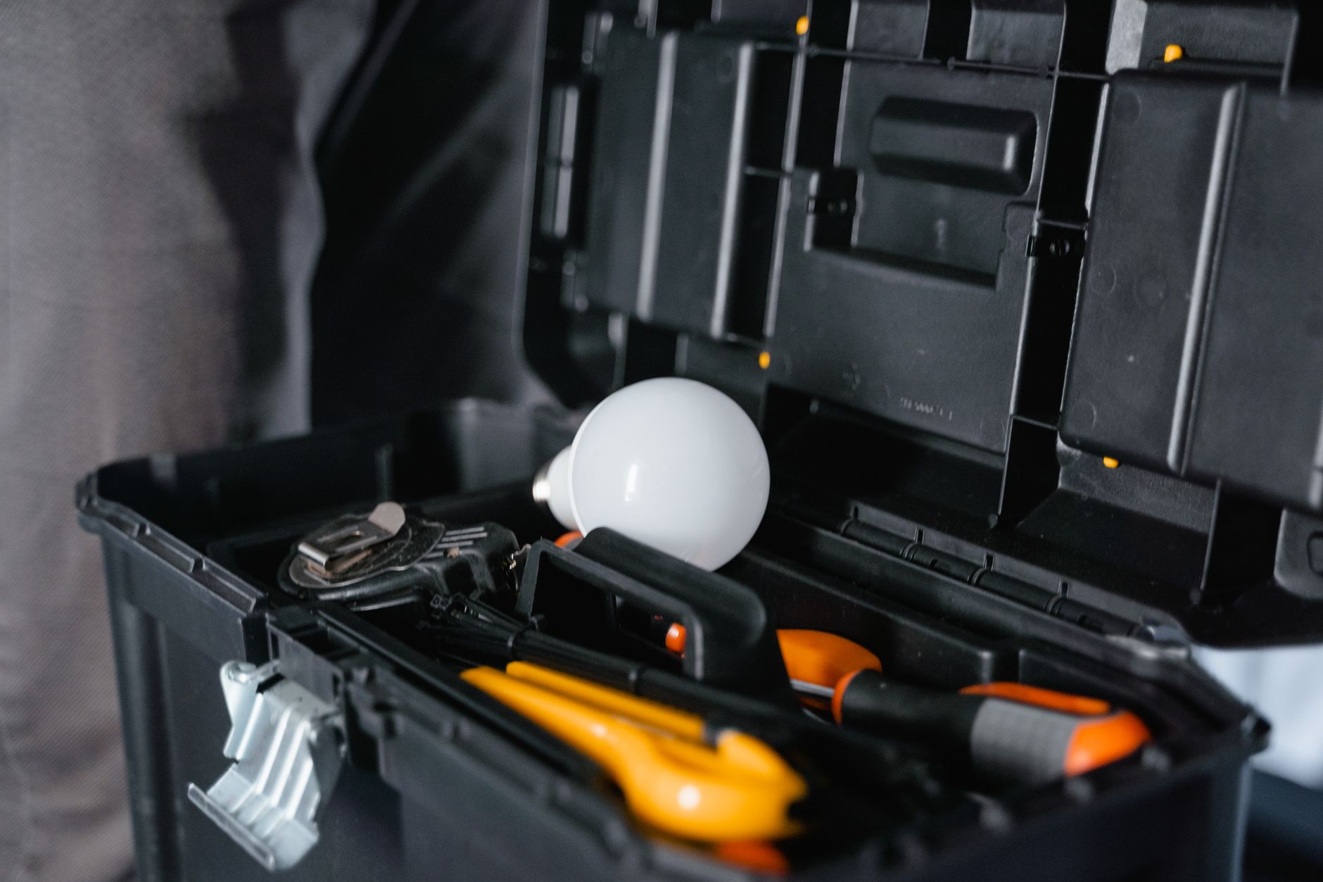 What are the essential tools that you should have for DIY house reforms?