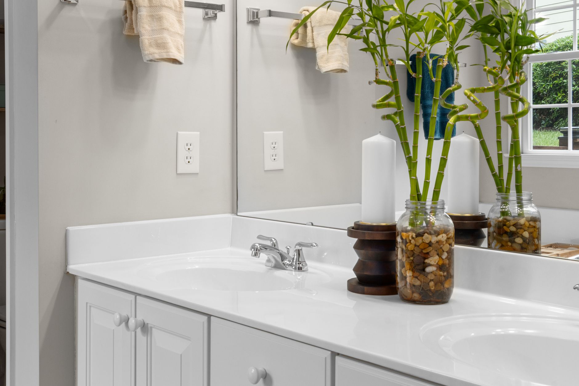 Organic Modern Bathroom Offers Luxurious Serenity Retreat