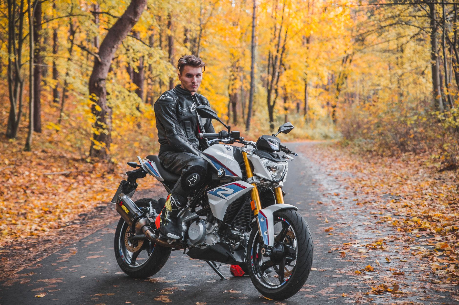 BMW R 1200 R: A Ride Like No Other with TVS Eurogrip Tyres