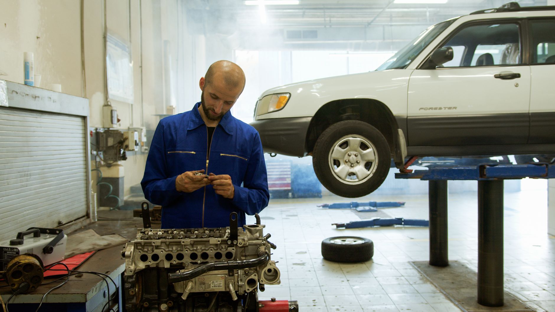 Where in Dwarka can you find the Best Auto Repair Service?