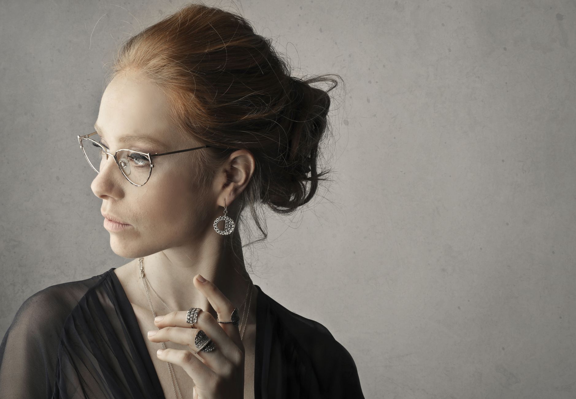 The Psychology of Wearing Jewelry