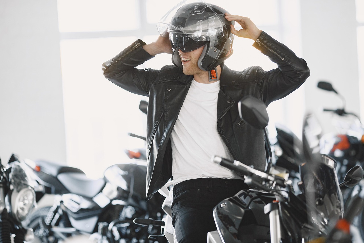 WAIT! Read this before you buy a car from a dealership!