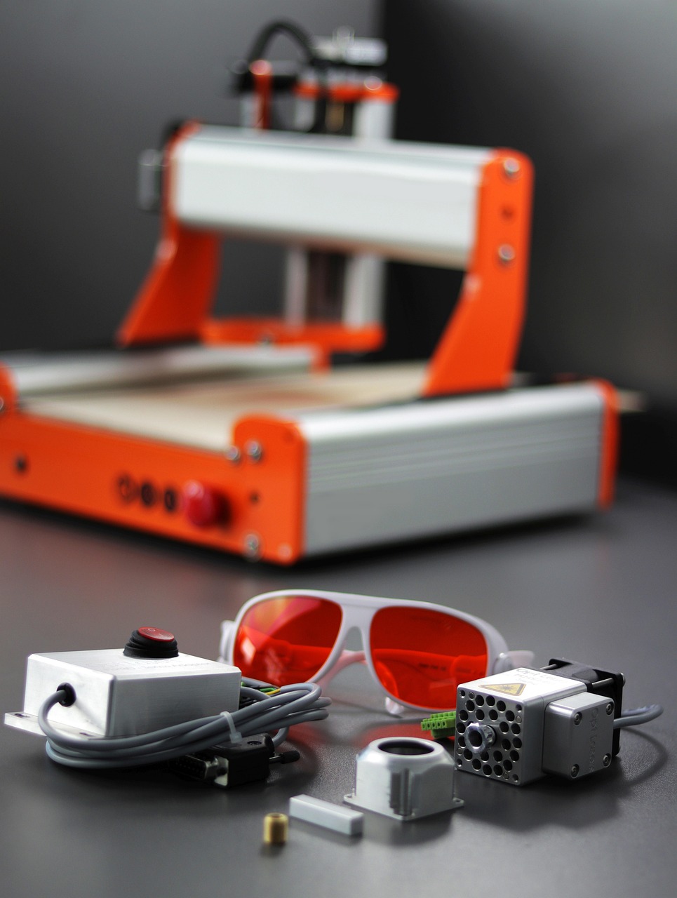 What are the uses of the Laser Cutting Engraving Machine?
