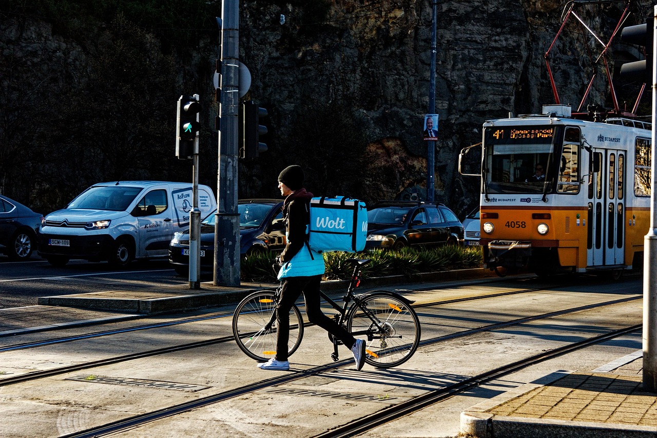 Building an On-Demand Medicine Delivery Service Like CVS and Capsule