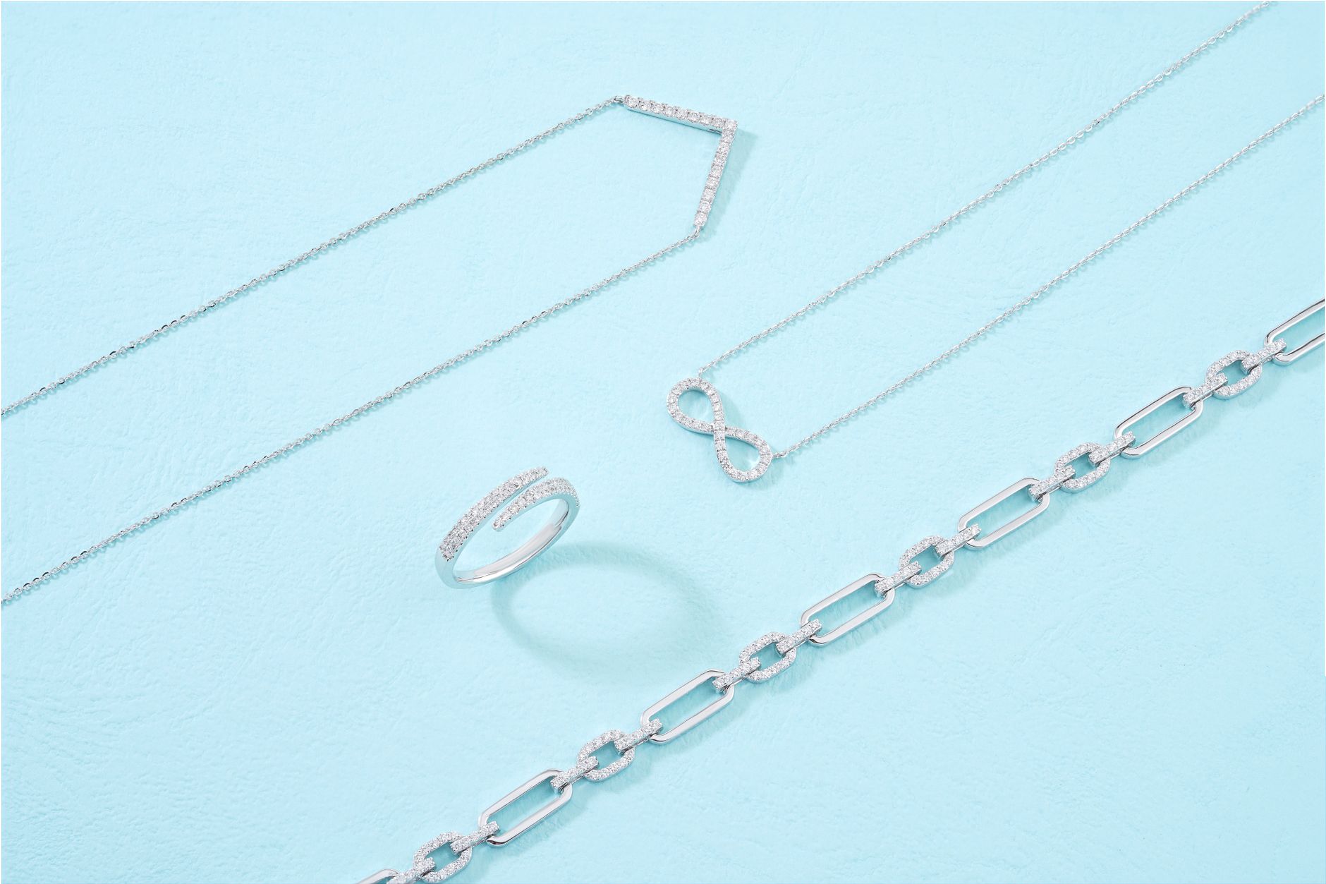 London Calling: Lab-Grown Diamonds Shine Bright in the Big Smoke