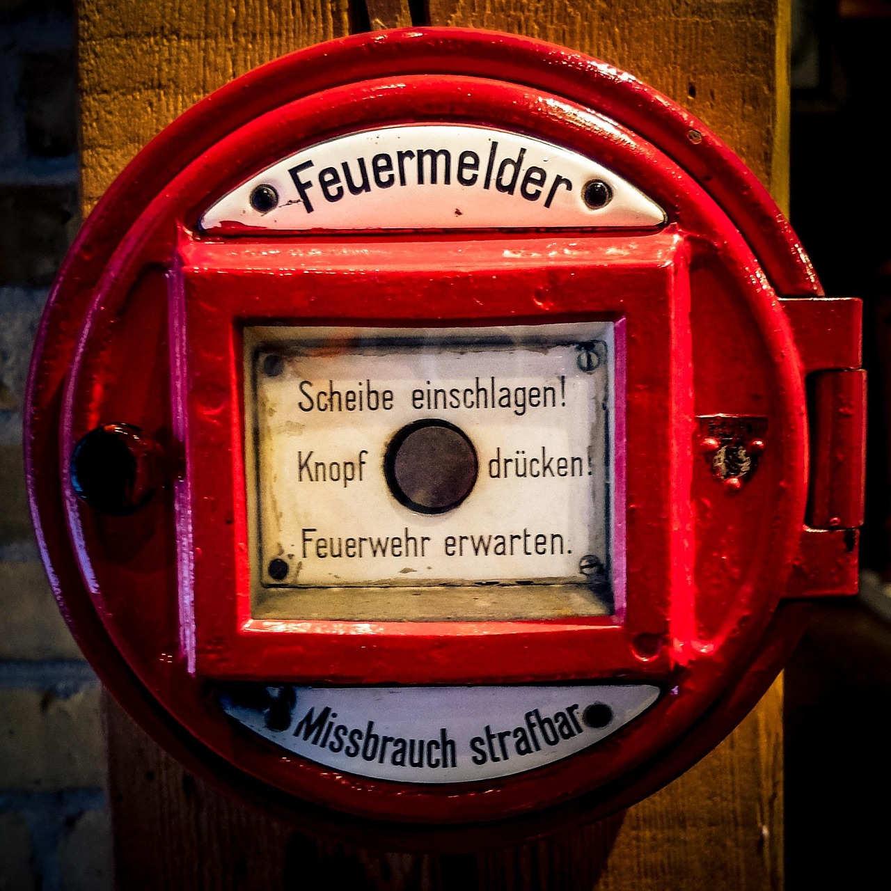 How to Choose the Best Fire Alarm System for Your Business