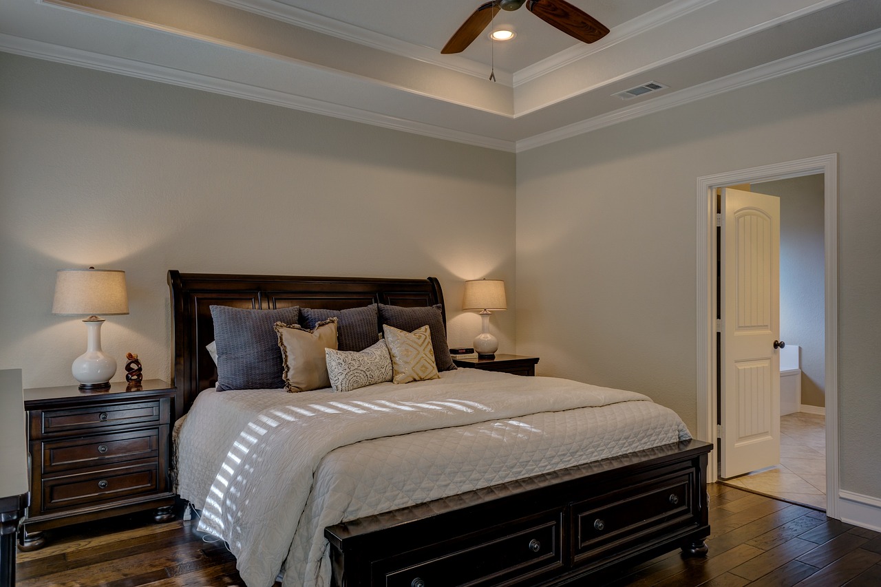 Experts Say Ceiling Fans Boost Efficiency Comfort Savings