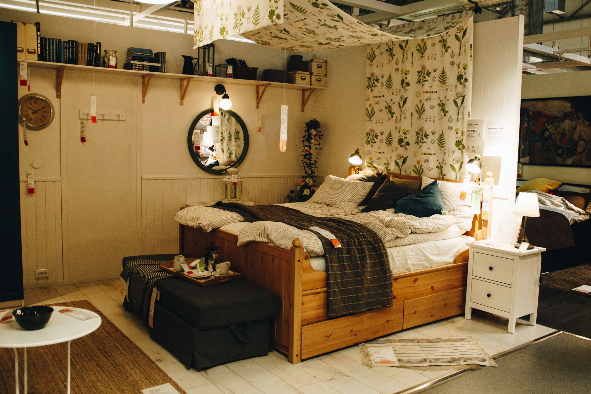 Ikea Opens 21st Store In UK