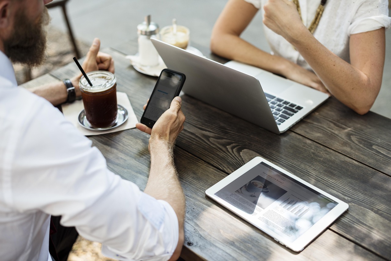 5 Roles of Market Research Online Community in Business Startups