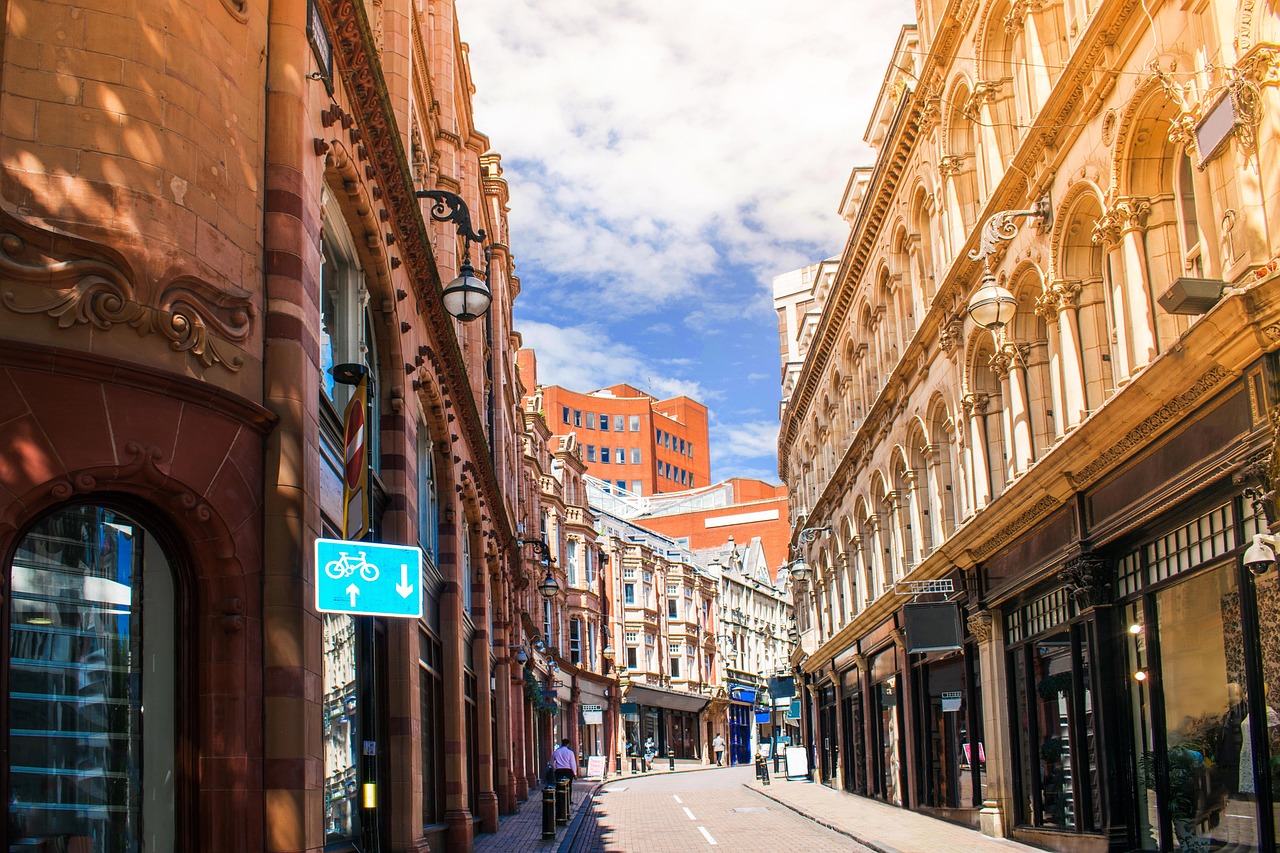 Birmingham’s Sustainable Spotlight: High-Street Sparkle with Lab-Grown Diamonds