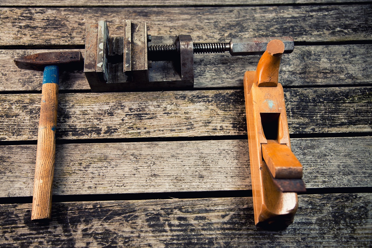 6 Things to Consider in Choosing the Right Construction Equipment Supplier