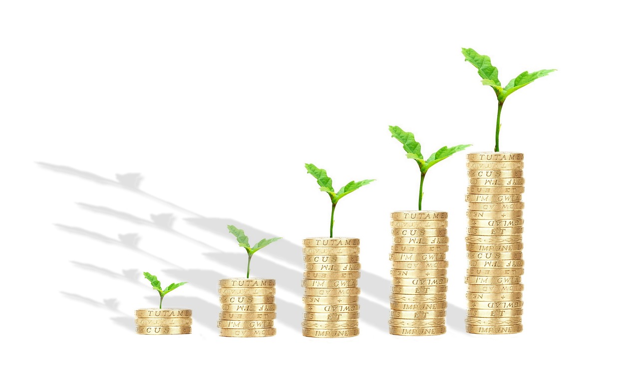 Managing Debt with a Low Interest Personal Loan: A Practical Guide