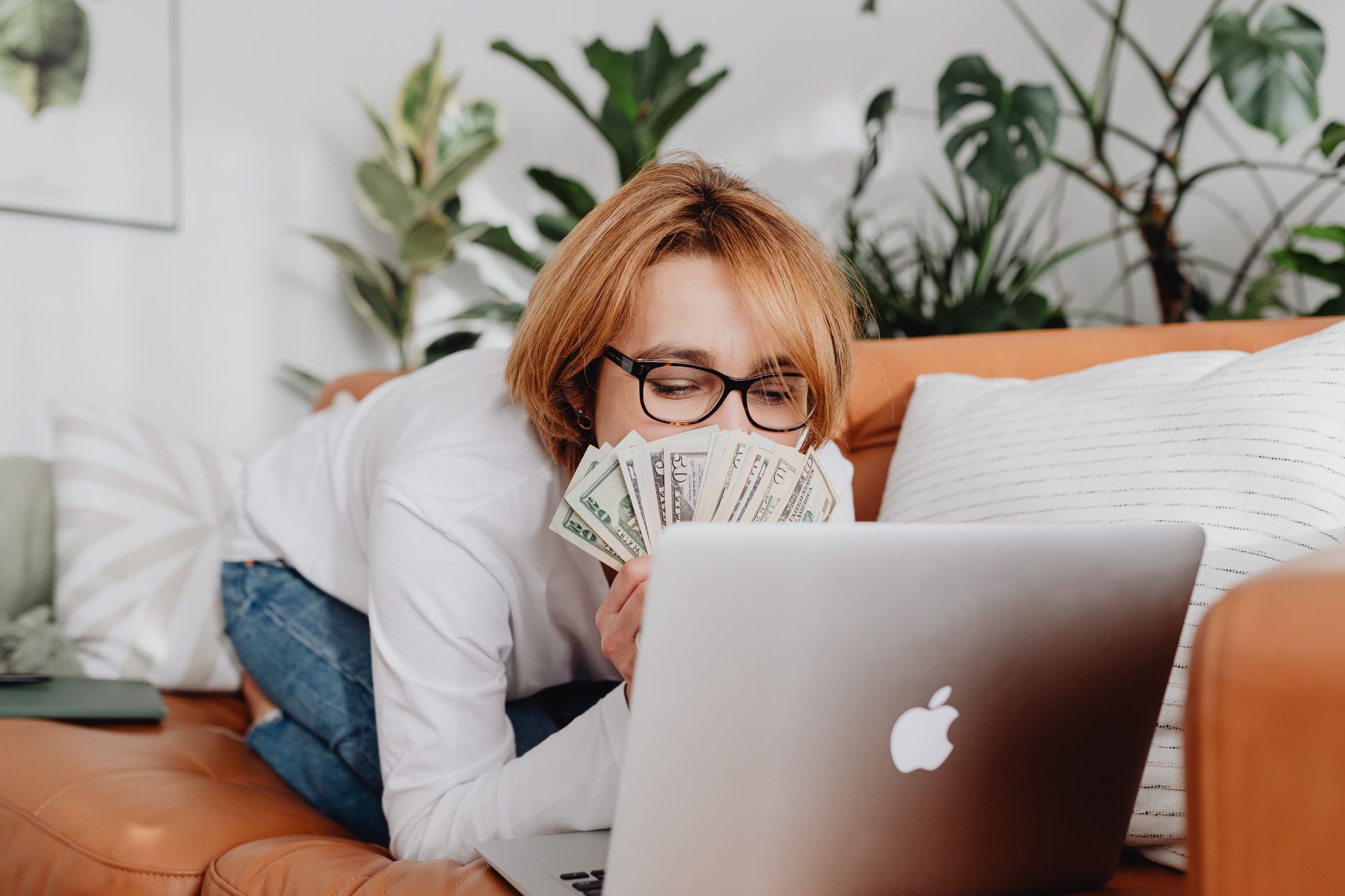 Poshmark For Beginners Guide To Earn From Home 2020