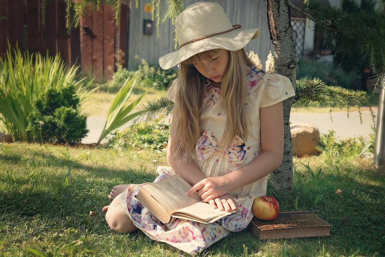 What are the Long Term Benefits of Reading Books?