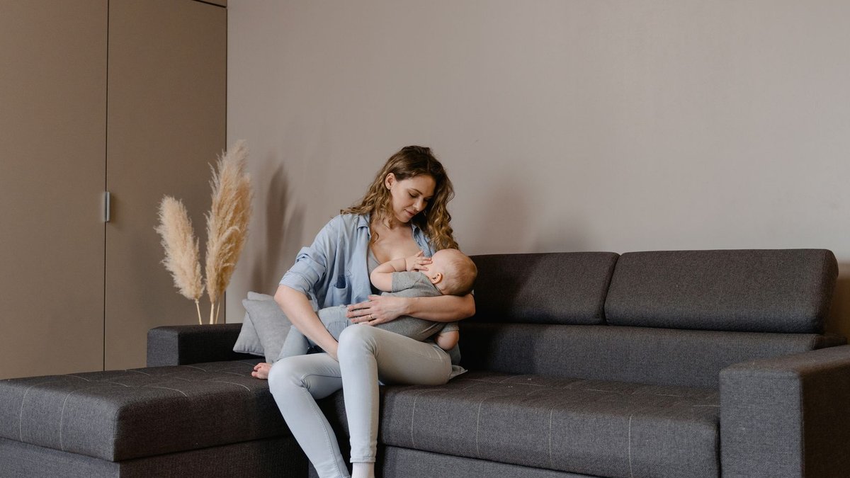 Breastfeeding linked to better child health outcomes Breastfeeding linked to better child health outcomes - breastfeeding health
