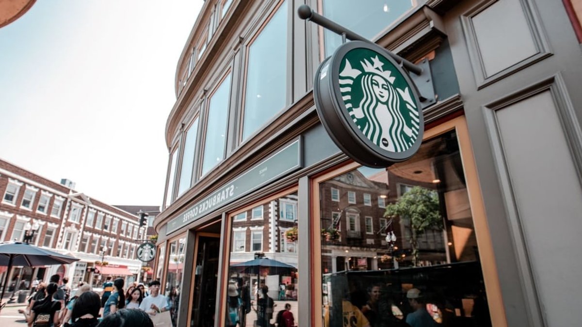 Starbucks and Chipotle rise as Jersey Mike’s debuts - fast food sales