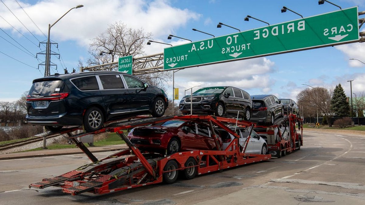 Trump vows 50% tariffs on Canadian cars - canadian cars