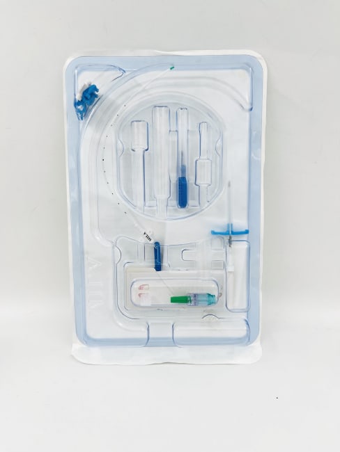 Mila long term cath. 16g x 15cm peel away large animal kit (LA1615-PI)