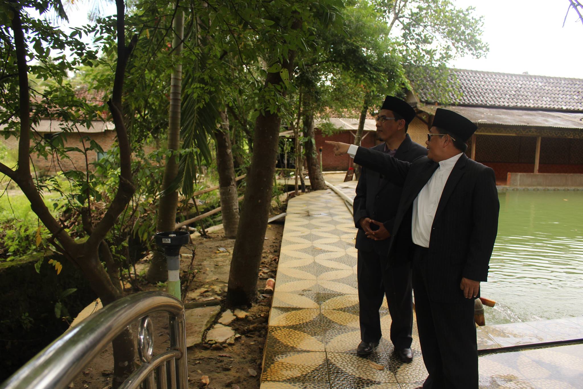 Kunjungan KH. Ahmad Suharto, M. Pd. I Wakil Pengasuh Pondok Modern Darussalam Gontor Putri 1