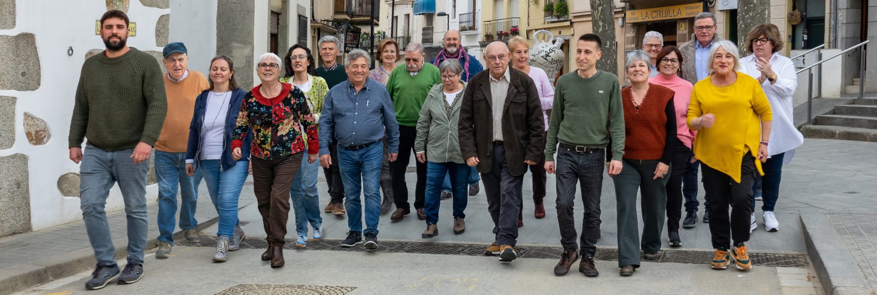 Tots caminant carrer gran amunt