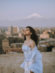 1 ladyKristina999 floor 0.0001