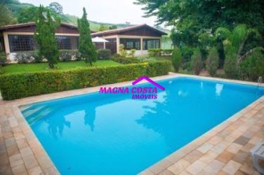 Casa Padrão Santa Cruz com 1000 m2 referência: MCI 0307