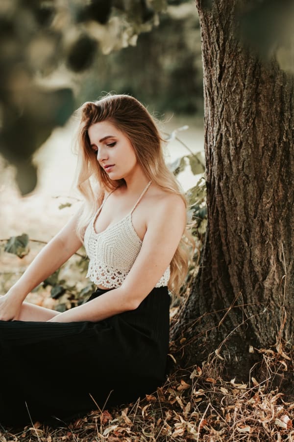 Portrait am Altwarmbüchener See Hannover – Rachel am Wasser