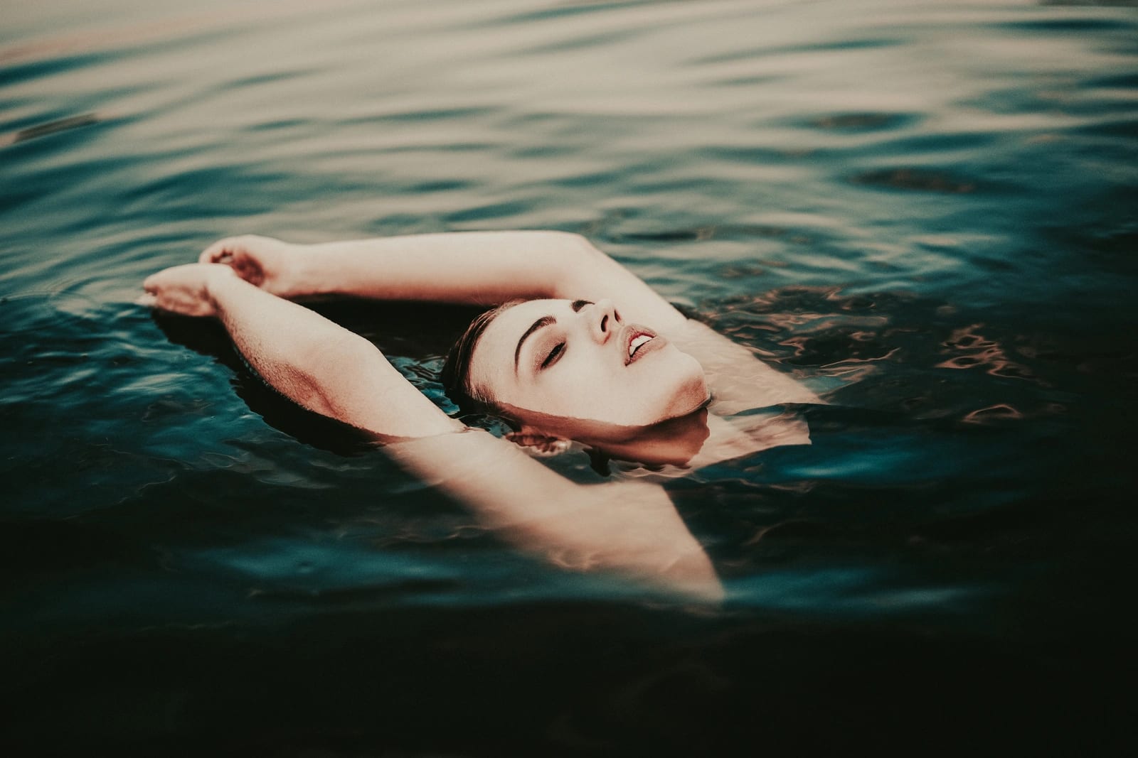 Stimmungsvolles Portrait am Steinhuder Meer – Enna am Wasser