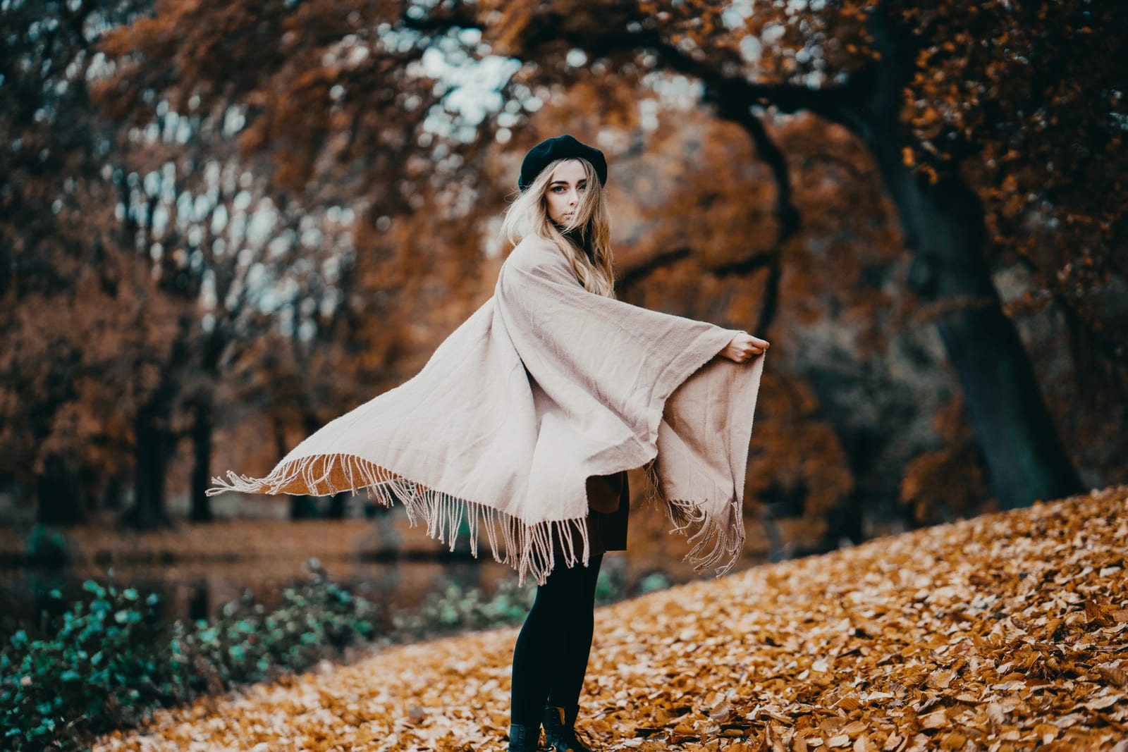 Natürliches Portrait Shooting Hannover – Kathi im Georgengarten
