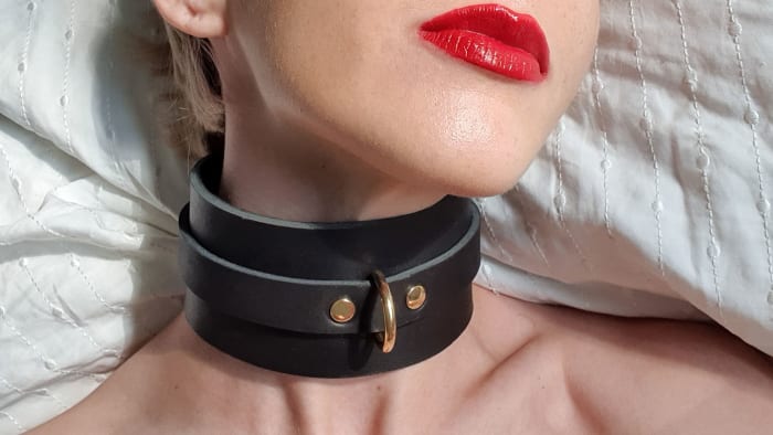 Womens collars