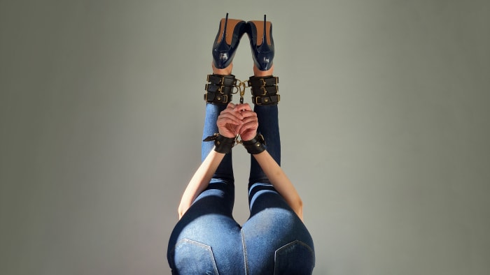Hands to legs sets