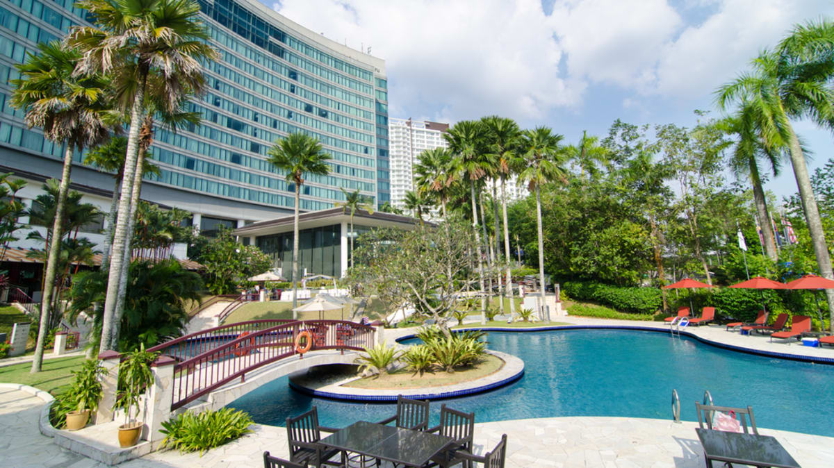 Honeymoon @ Thistle Hotel Johor Bahru With Tripfez