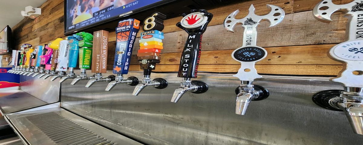 some of the best ales on tap at Splinters Axes and Ales in Fort Worth