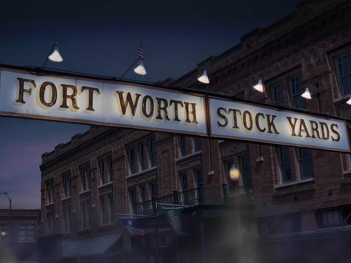 Fort Worth Stockyards Ghost Tours on a foggy night