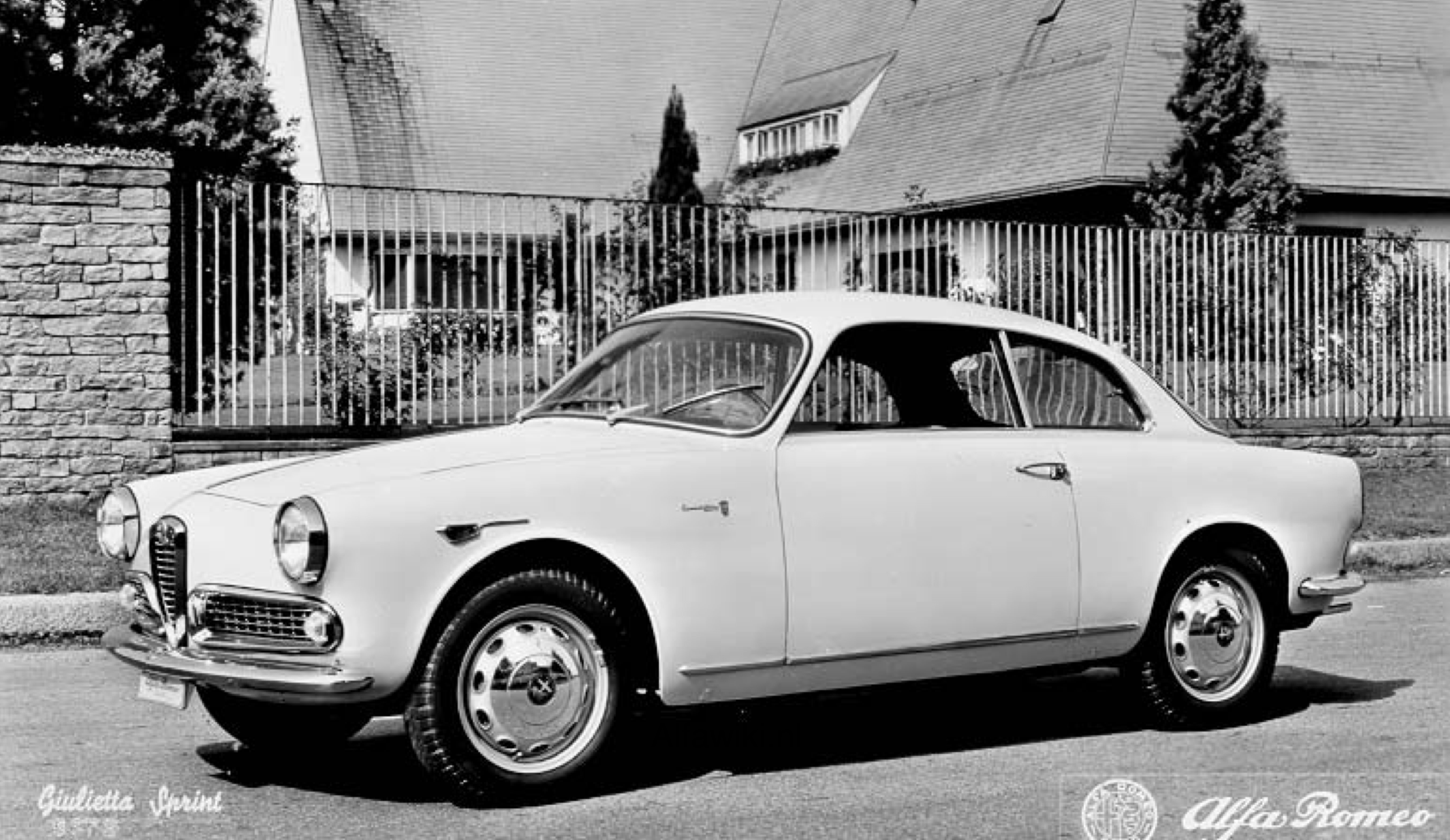 Alfa Romeo Giulietta Sprint Press Photos