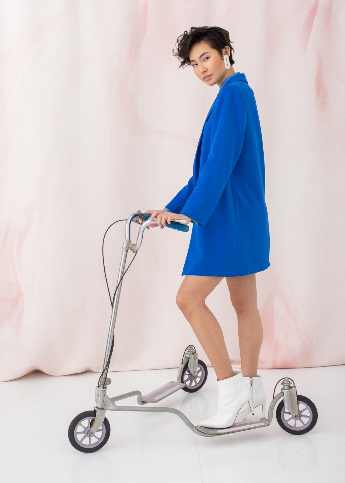 Emily Xiong - Wallflower - Test-9