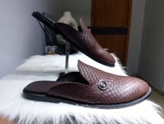 Shoe view 3